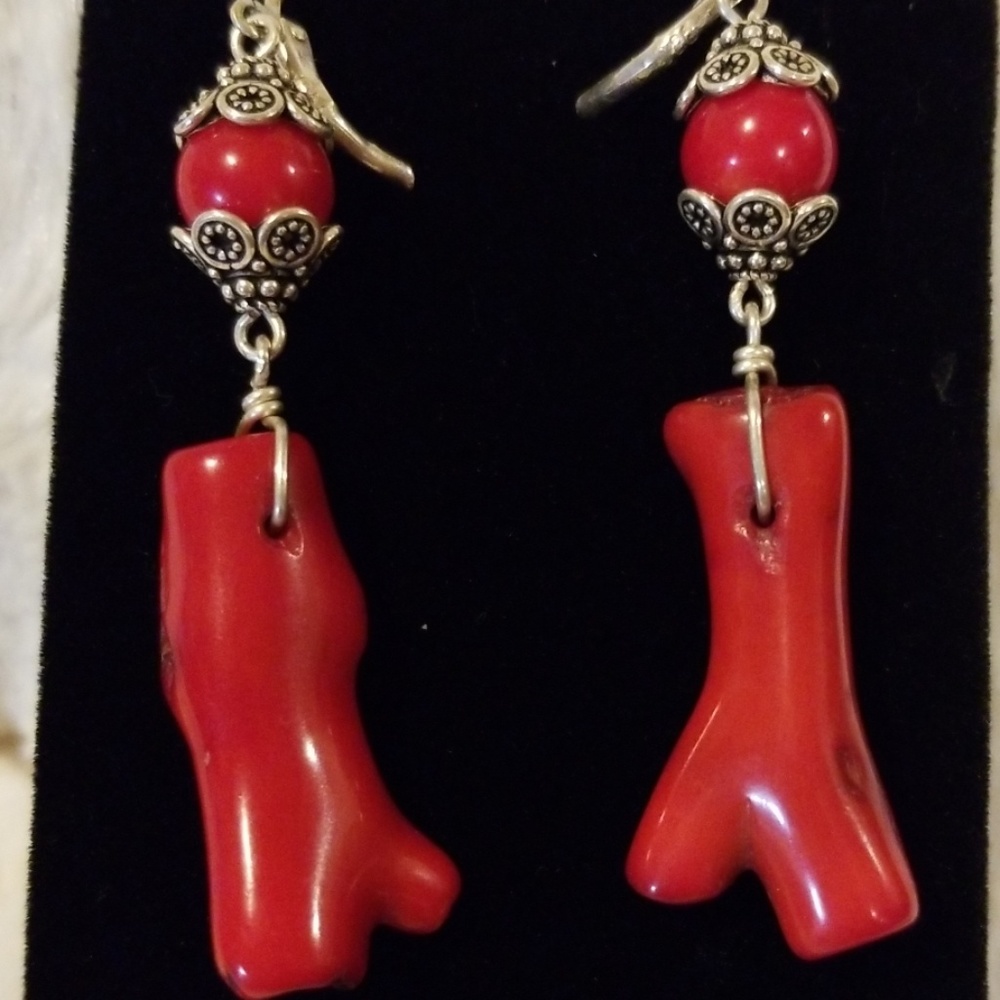 Earrings - Picture 2 of 3